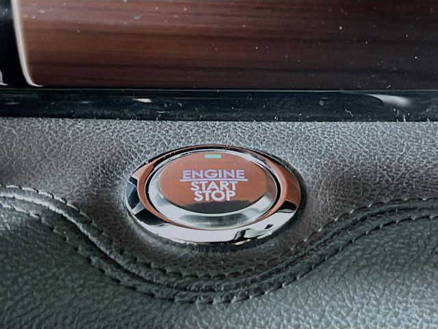 used 2022 Lincoln Navigator car, priced at $45,582