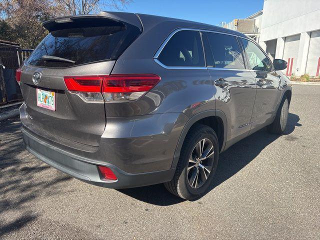 used 2019 Toyota Highlander car