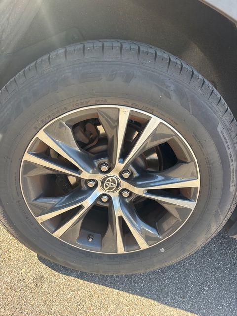 used 2019 Toyota Highlander car