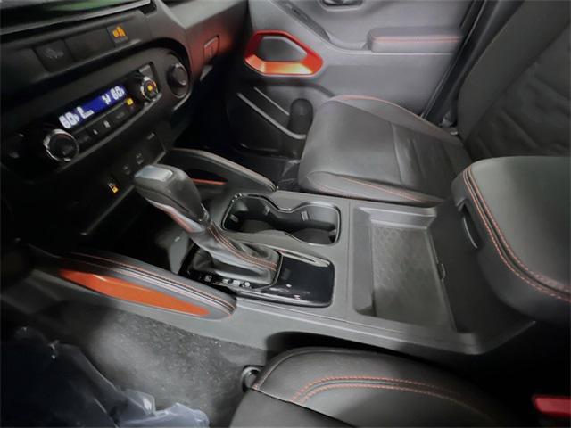 2023 Boulder Gray Pearl Nissan Frontier