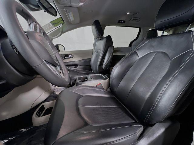 used 2024 Chrysler Pacifica car, priced at $25,313
