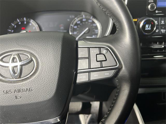 used 2020 Toyota Highlander car, priced at $20,271