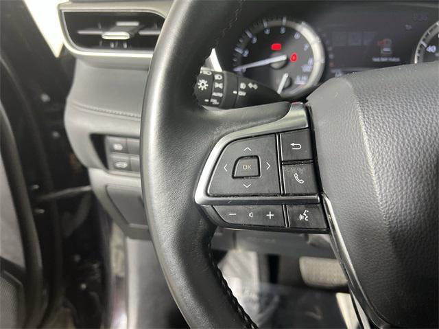 used 2020 Toyota Highlander car, priced at $20,271