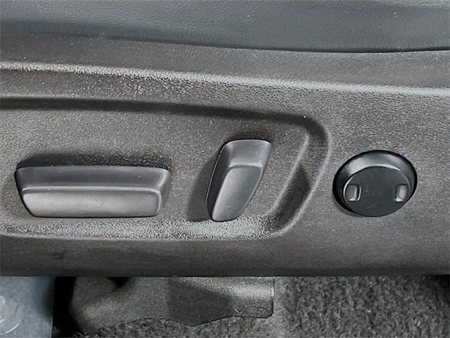 used 2019 Toyota Highlander car, priced at $25,489