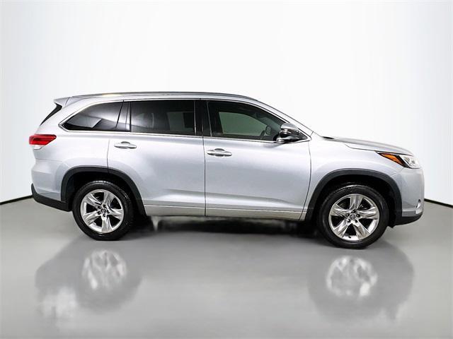 used 2019 Toyota Highlander car, priced at $25,489