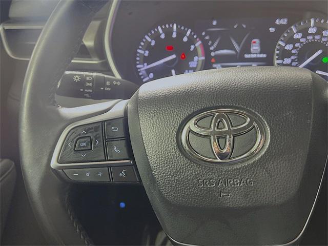 used 2021 Toyota Highlander car, priced at $29,337