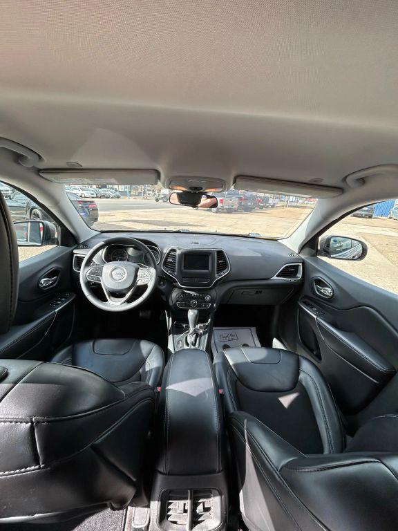 used 2019 Jeep Cherokee car, priced at $13,995