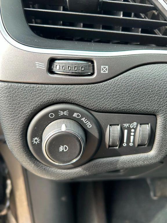 used 2019 Jeep Cherokee car, priced at $13,995