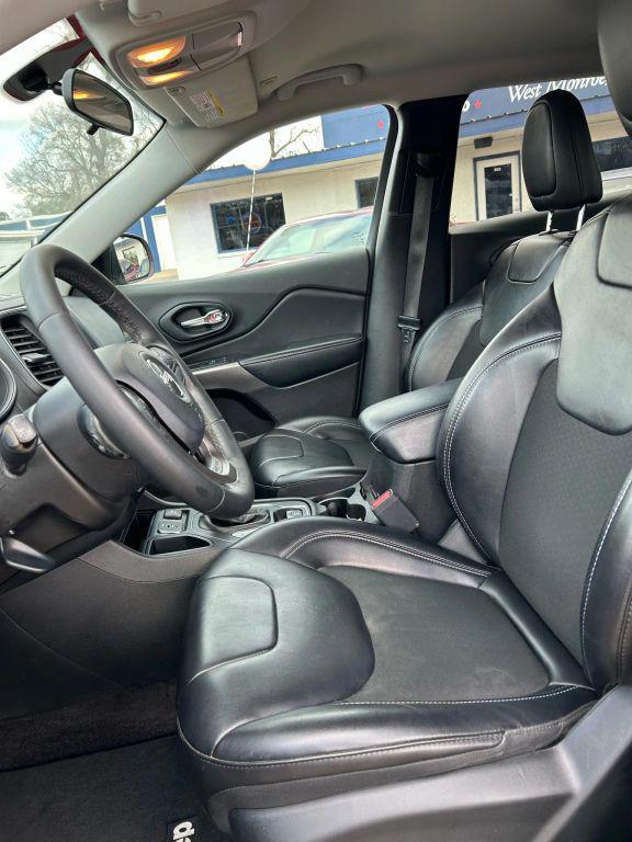used 2019 Jeep Cherokee car, priced at $13,995