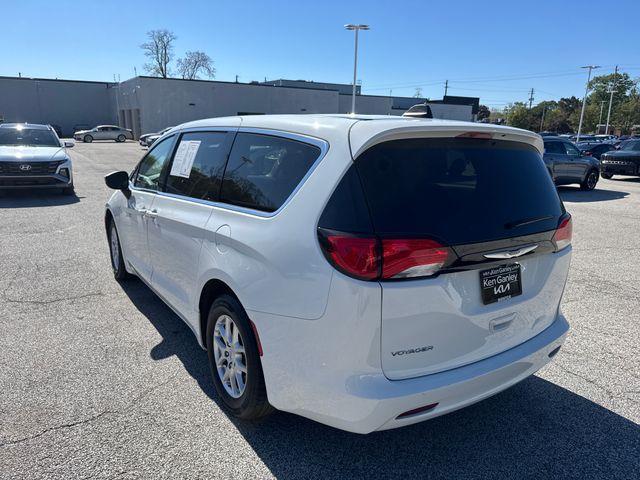 used 2023 Chrysler Voyager car
