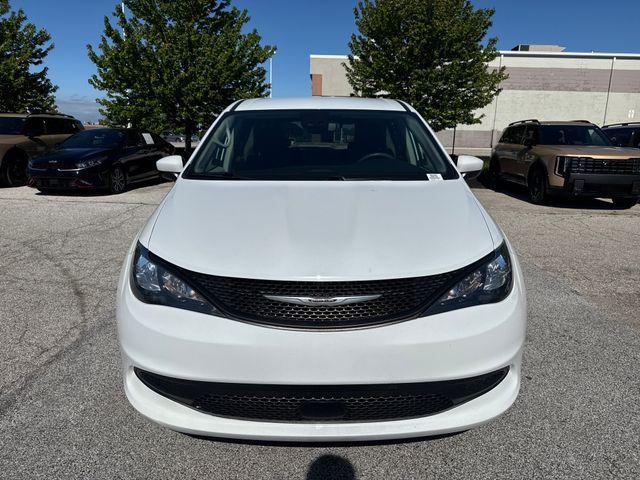 used 2023 Chrysler Voyager car
