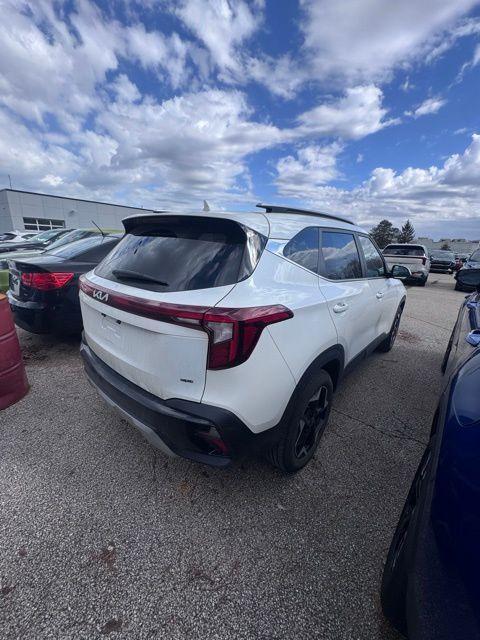 used 2024 Kia Seltos car, priced at $25,997