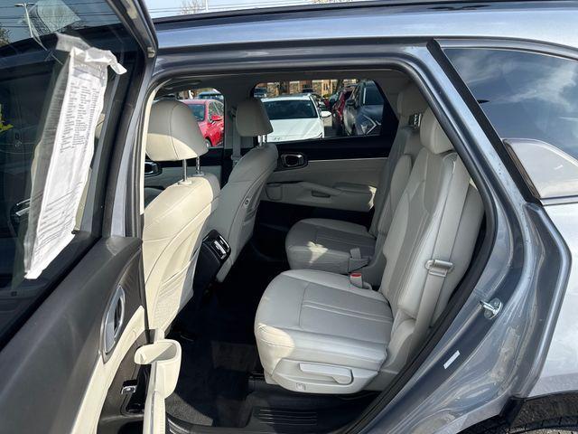 used 2023 Kia Sorento car, priced at $30,946