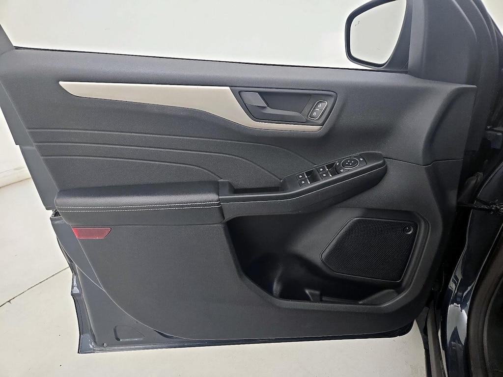 used 2022 Ford Escape car, priced at $19,998