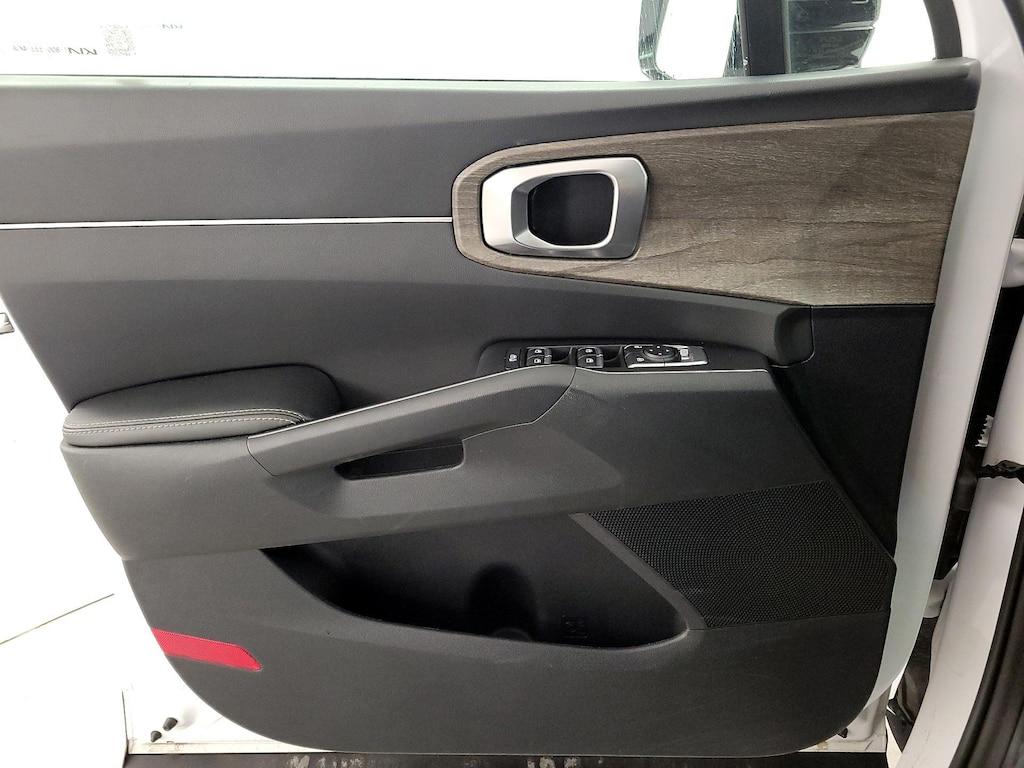 used 2022 Kia Sorento car, priced at $26,998