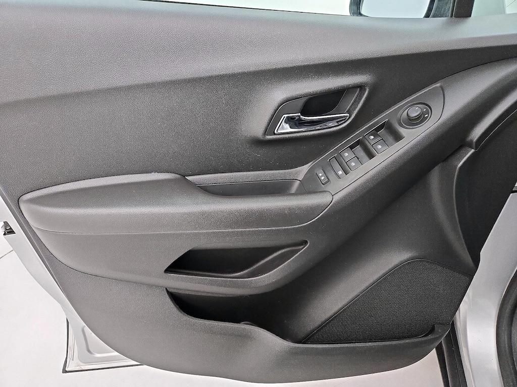 used 2020 Chevrolet Trax car, priced at $15,998