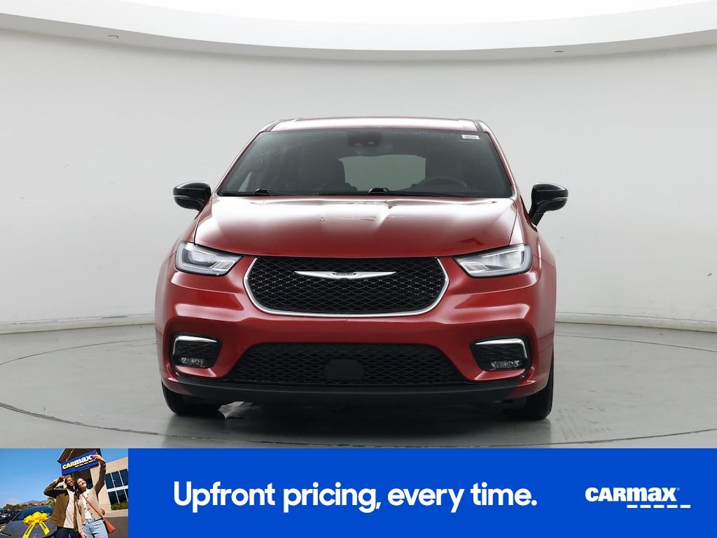 used 2025 Chrysler Pacifica car, priced at $28,998
