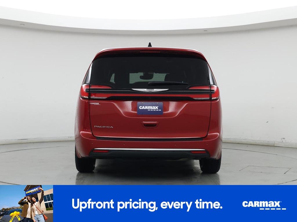 used 2025 Chrysler Pacifica car, priced at $28,998