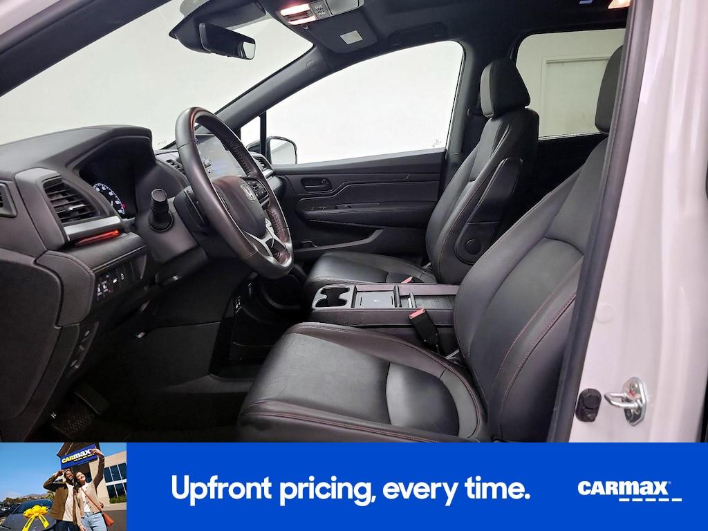 used 2025 Honda Odyssey car, priced at $37,998