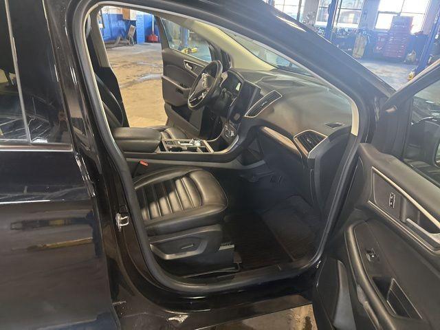 used 2024 Ford Edge car, priced at $28,495