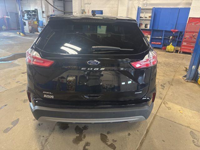 used 2024 Ford Edge car, priced at $28,495