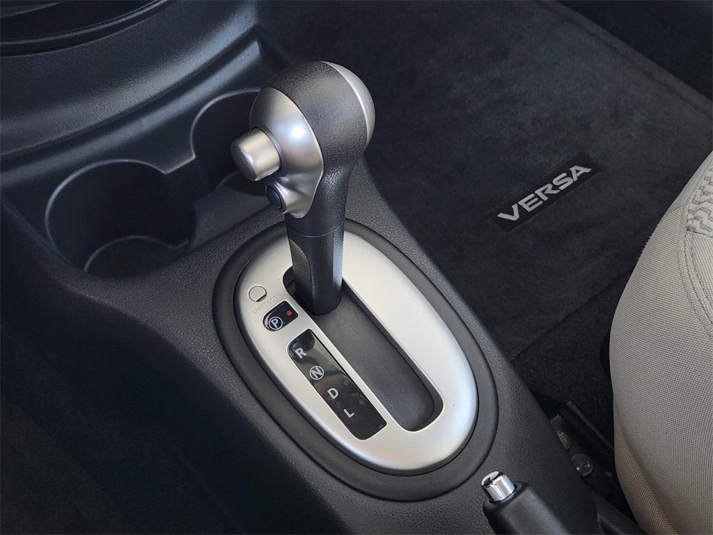 used 2015 Nissan Versa Note car, priced at $5,795