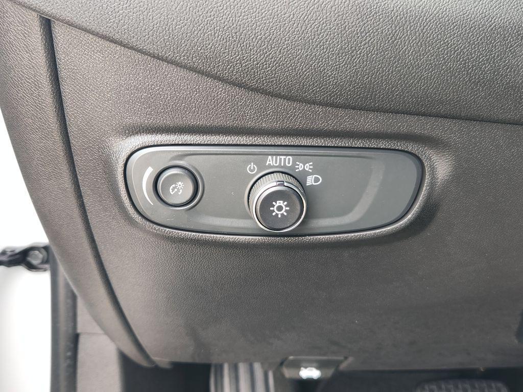 used 2024 Chevrolet Equinox car, priced at $22,044