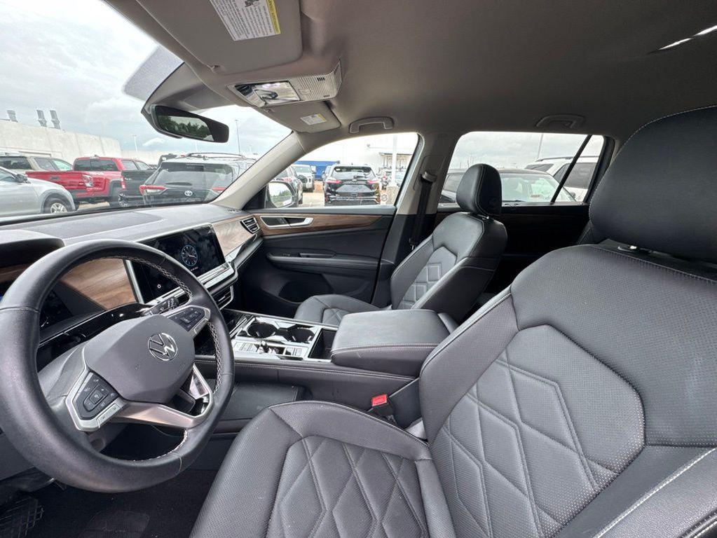 used 2025 Volkswagen Atlas car, priced at $34,095