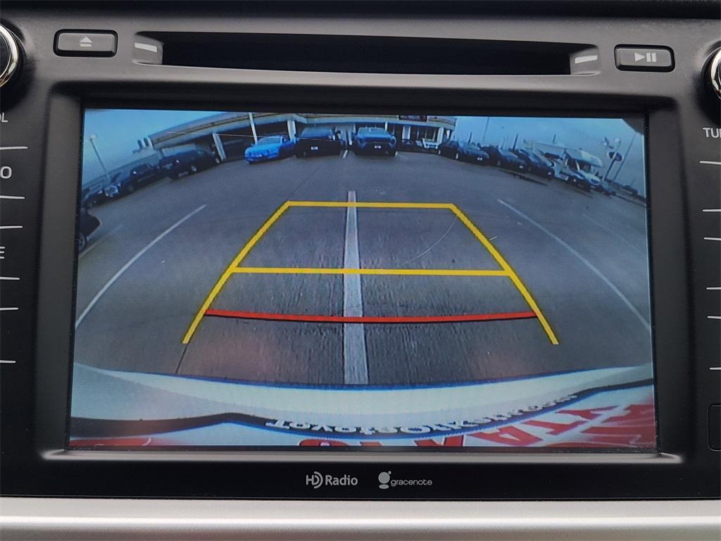 used 2015 Toyota Highlander car, priced at $16,595