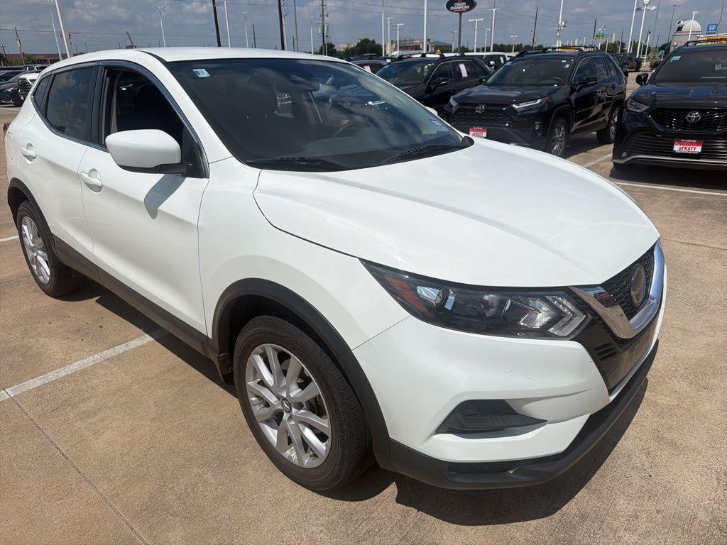 used 2022 Nissan Rogue Sport car, priced at $17,995