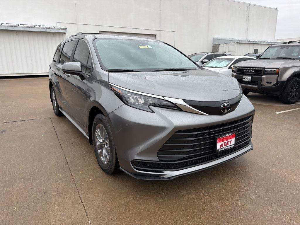 new 2026 Toyota Sienna car