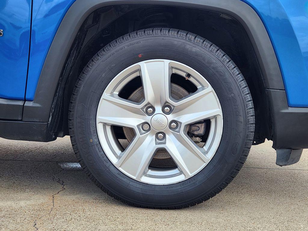 used 2022 Jeep Compass car, priced at $18,095