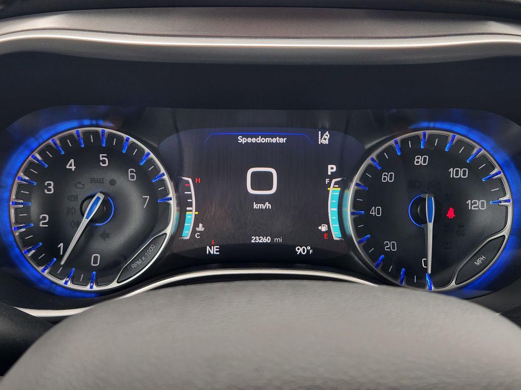 used 2025 Chrysler Pacifica car, priced at $30,895