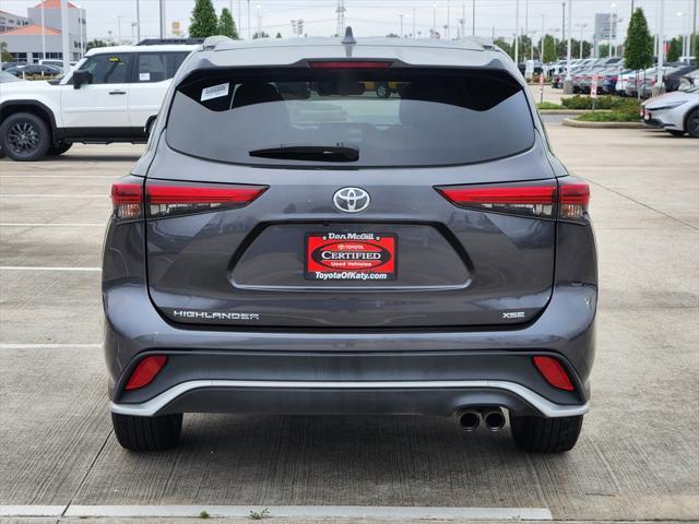 used 2021 Toyota Highlander car, priced at $30,688