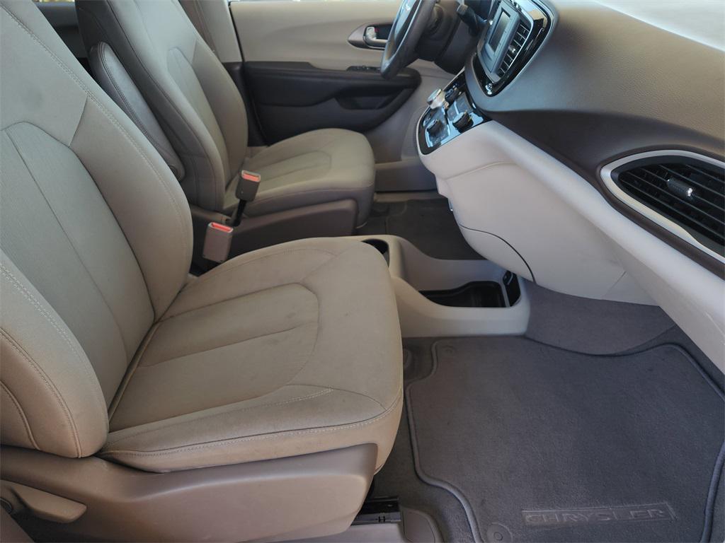 used 2017 Chrysler Pacifica car, priced at $10,695