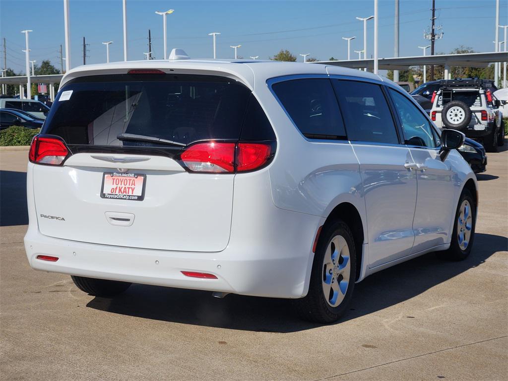 used 2017 Chrysler Pacifica car, priced at $10,695