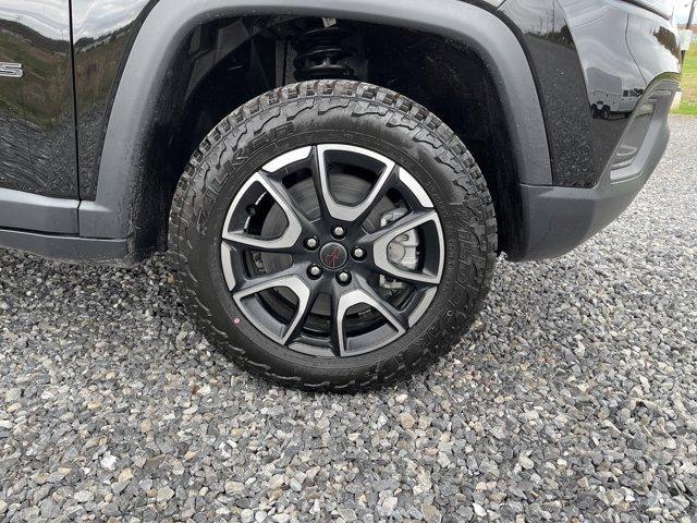 new 2026 Jeep Compass car, priced at $31,980