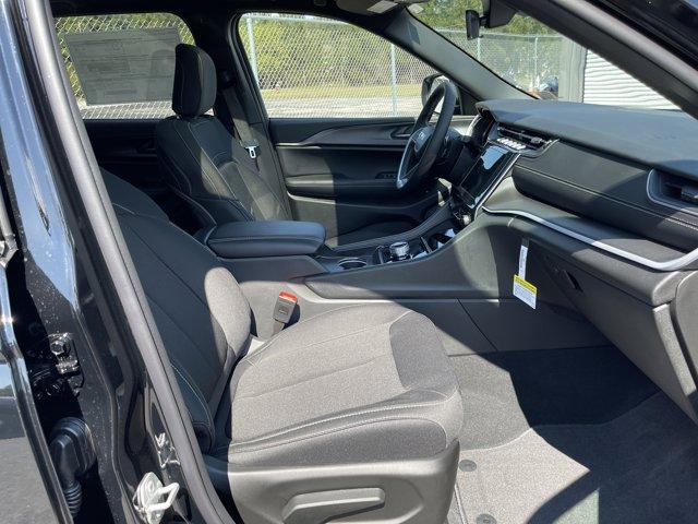 new 2025 Jeep Grand Cherokee car, priced at $36,034