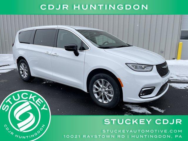 new 2026 Chrysler Pacifica car, priced at $45,785