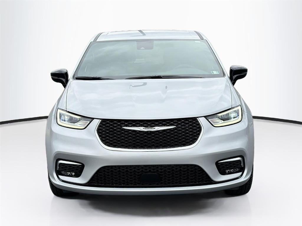 new 2026 Chrysler Pacifica car, priced at $42,371