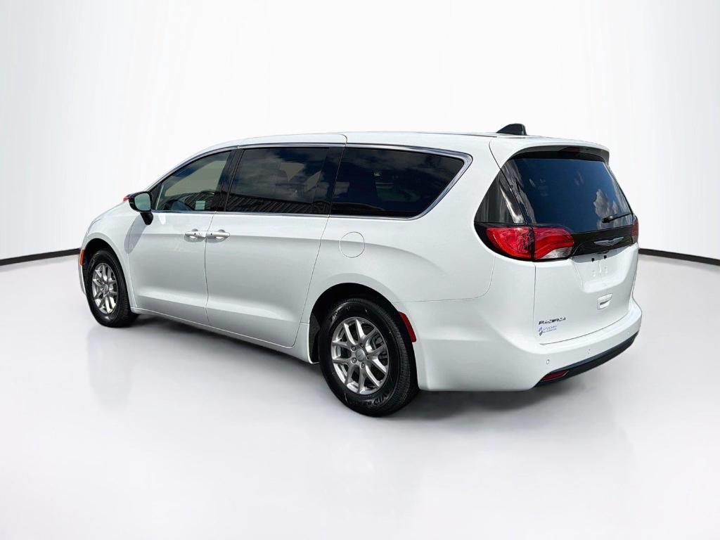 new 2027 Chrysler Pacifica car, priced at $42,858