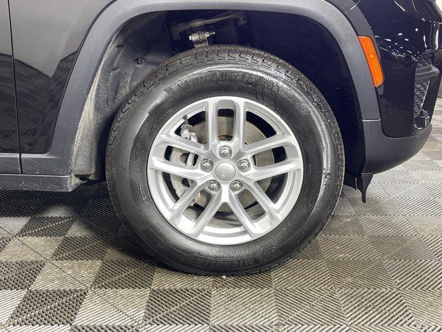 used 2025 Jeep Grand Cherokee car, priced at $30,997