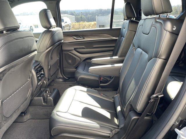 new 2025 Jeep Grand Cherokee L car, priced at $47,328