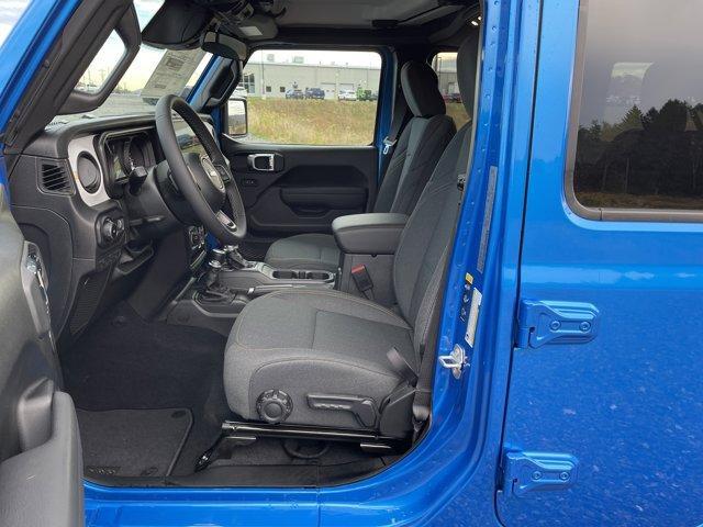 new 2026 Jeep Wrangler car, priced at $41,694