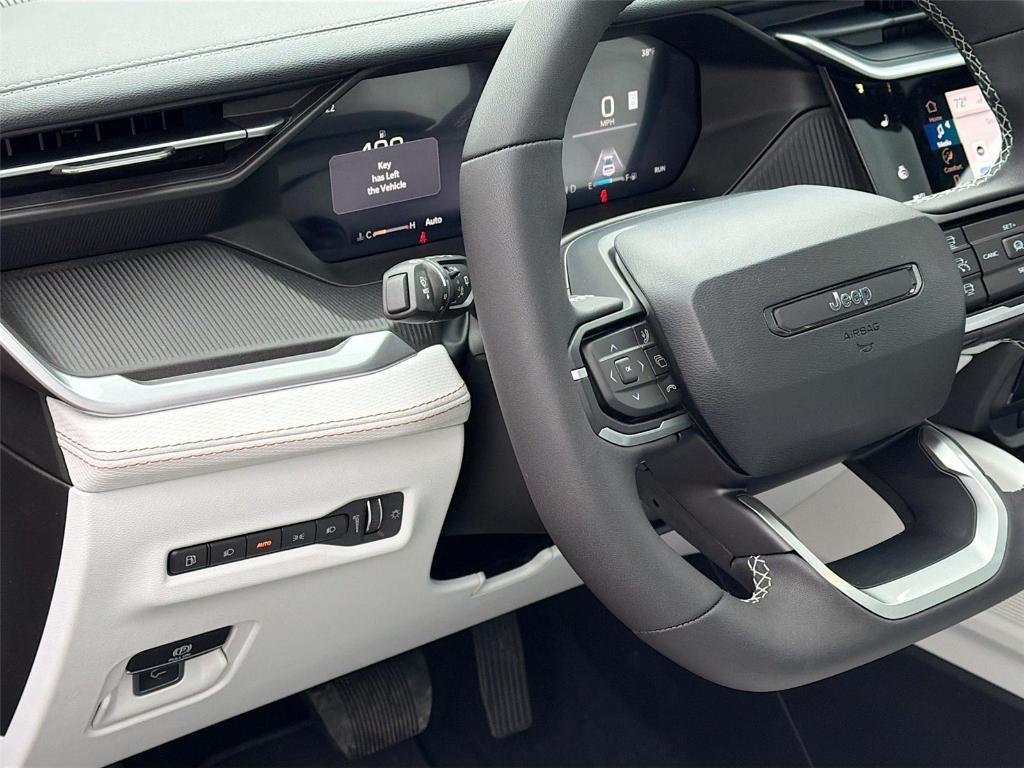 new 2026 Jeep Cherokee car, priced at $42,810