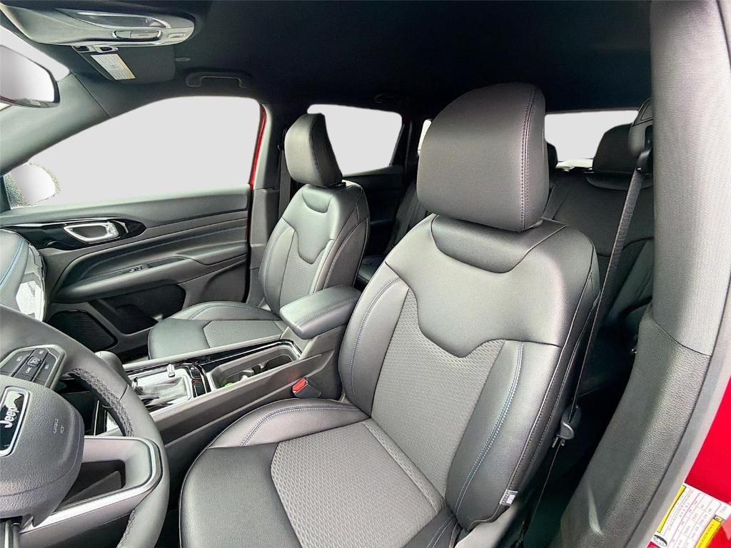 new 2026 Jeep Compass car, priced at $32,568