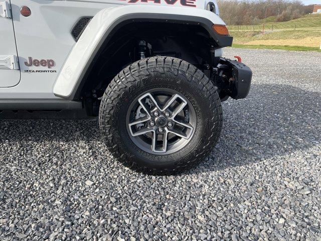 new 2026 Jeep Gladiator car, priced at $56,033