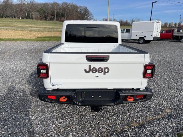 new 2026 Jeep Gladiator car, priced at $56,033