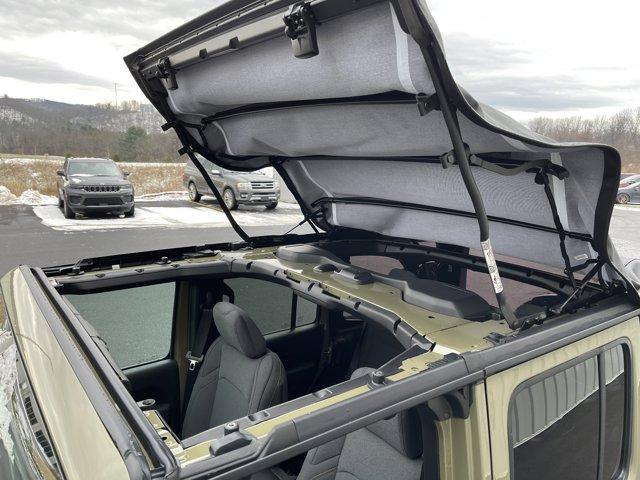 new 2026 Jeep Wrangler car, priced at $48,715