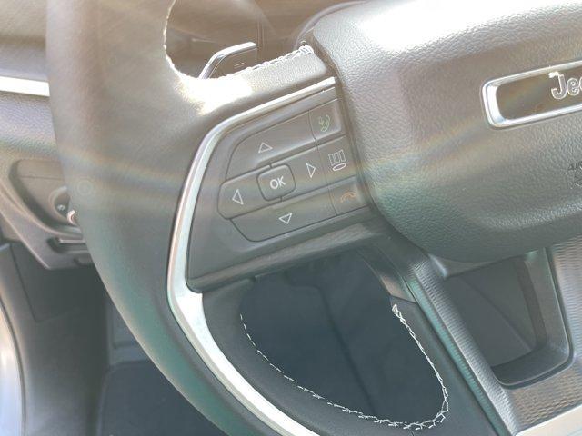 new 2025 Jeep Grand Cherokee car, priced at $40,925